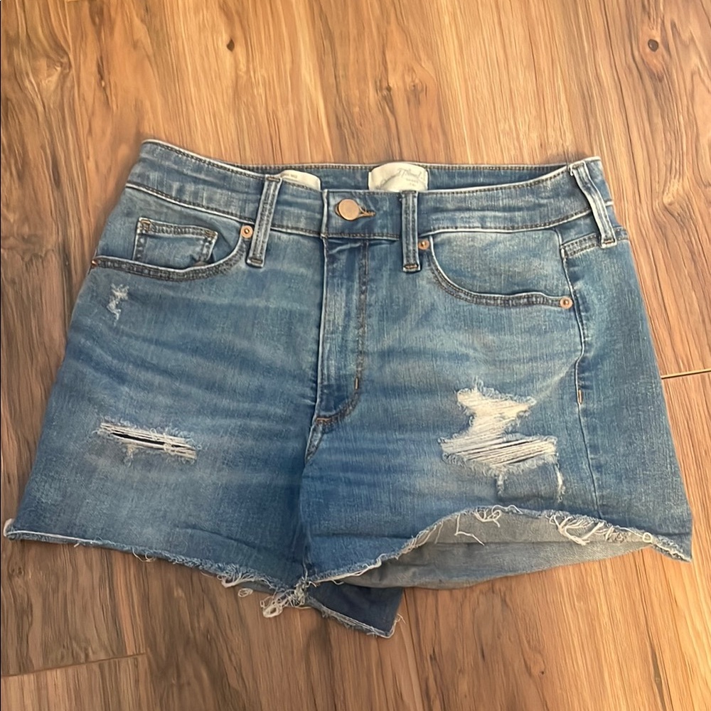 Distressed Denim Shorts high rise mom short